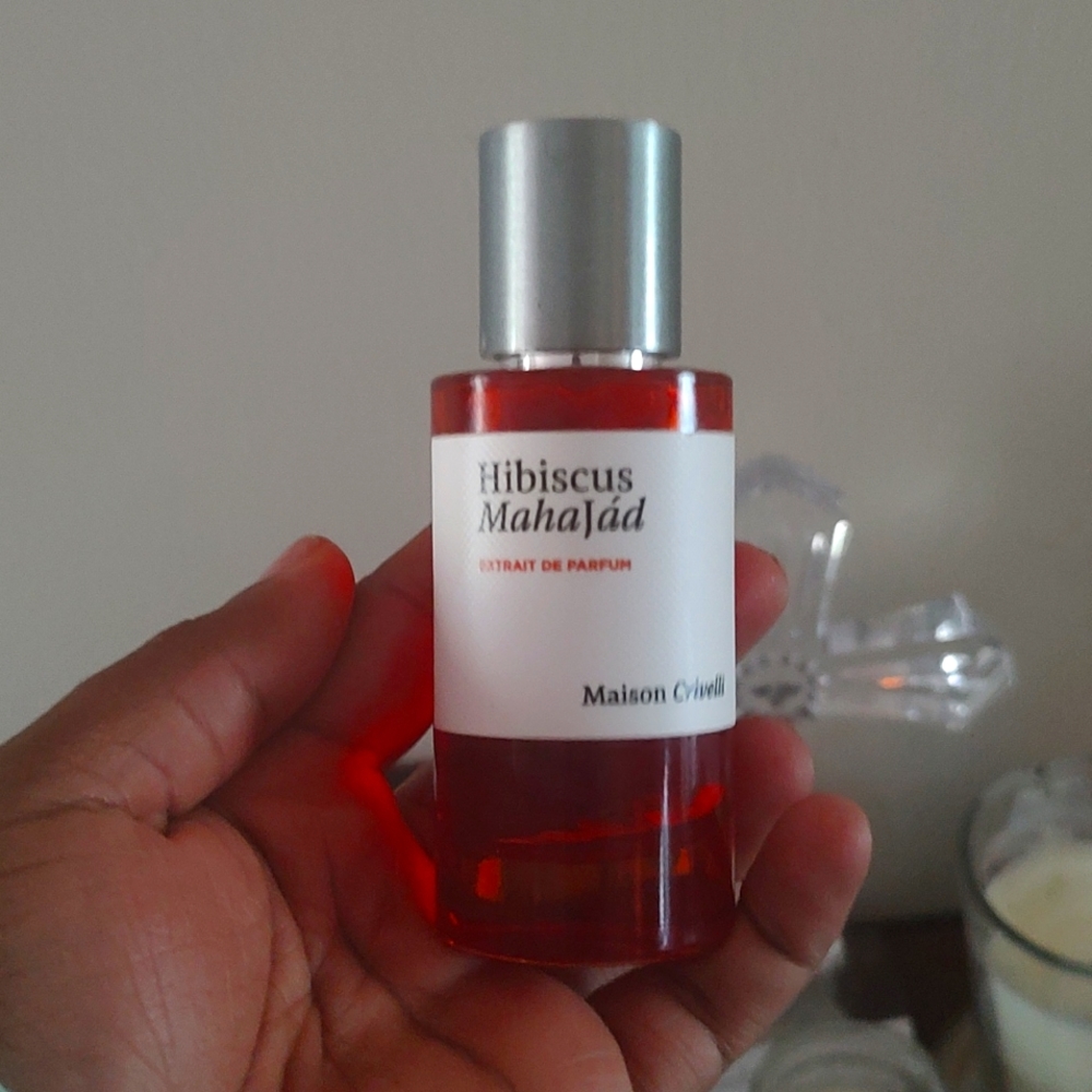 Hibiscus Mahajád Extrait Perfume